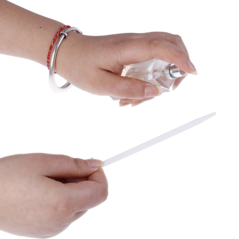 Hot 100pcs 137*7mm Aromatherap - Fragrance World Perfume recension och pris