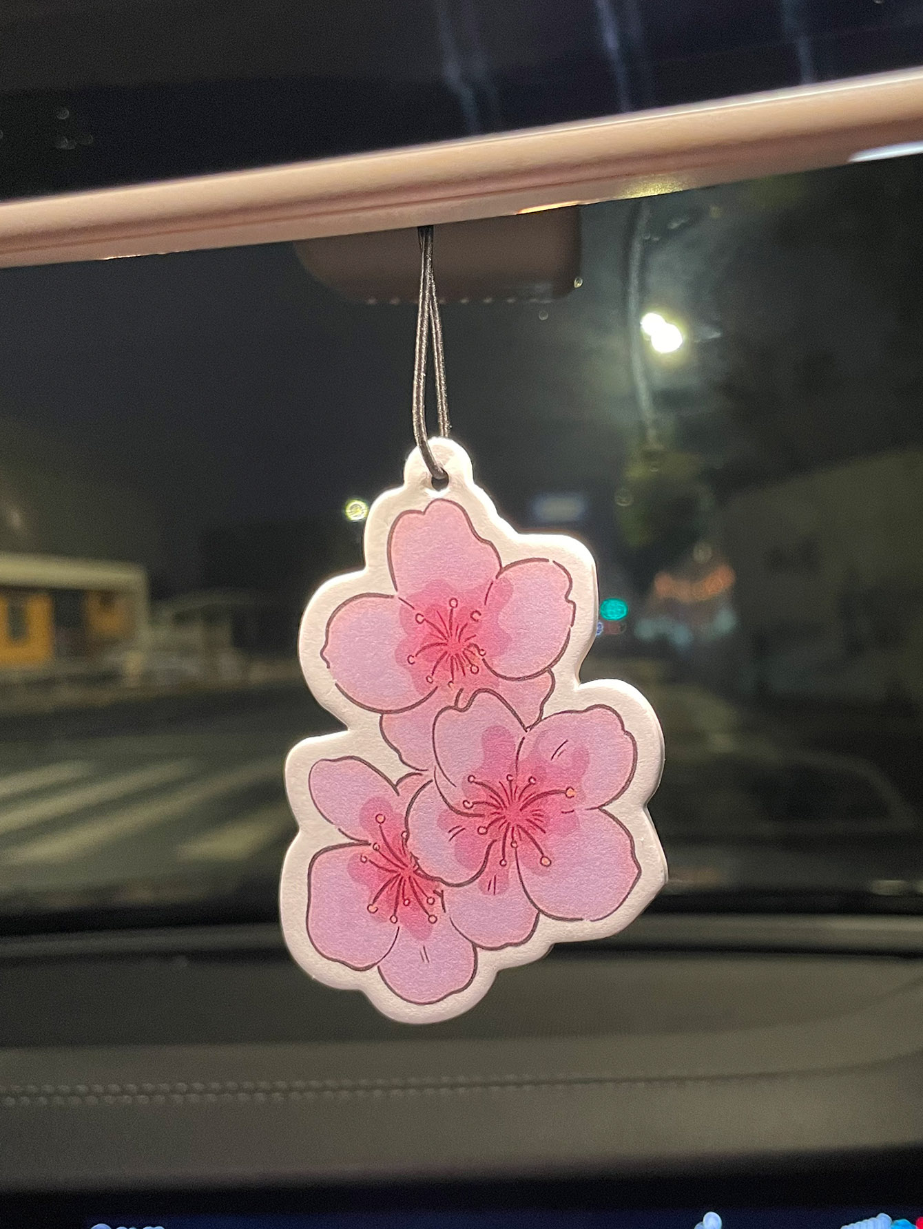 Sakura/Freesia Fresh Scent Fiv - Fragrance World Perfume recension och pris